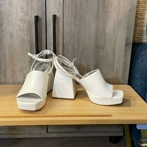 Circus by Sam Edelman Miranda Elegant White Block Heel Sandals